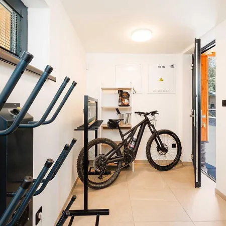 Wellness Tri Vody Demaenovska Dolina בקתה